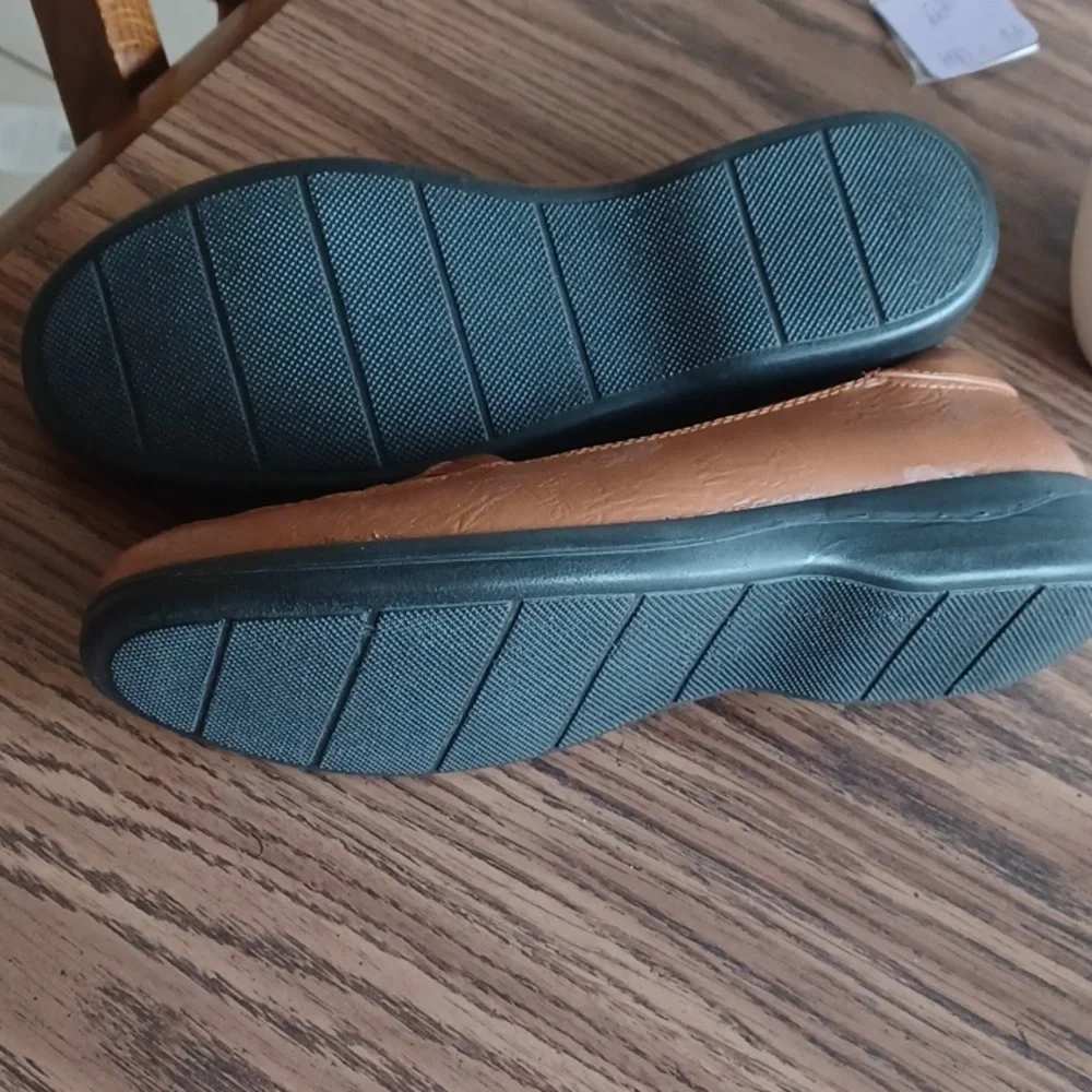EASY street 9W woman's Brown Flats